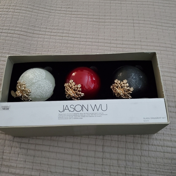 Jason Wu Glass Ornament Set  of 3. - Picture 6 of 16